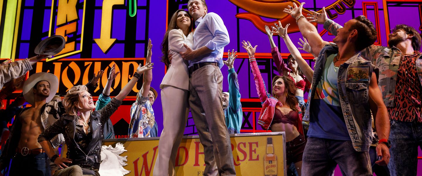 © Morris Mac Matzen